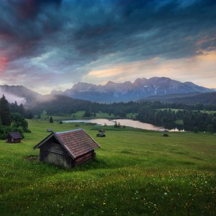 Einmalige Einblicke in einen bewölken Tag zwischen Karwendel, Soiern und Wetterstein., © Alpenwelt Karwendel | Maximilian Ziegler