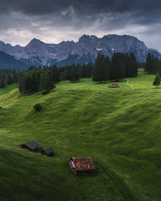 Protected natural hummock meadows in the Alpenwelt Karwendel, © Alpenwelt Karwendel | Maximilian Ziegler