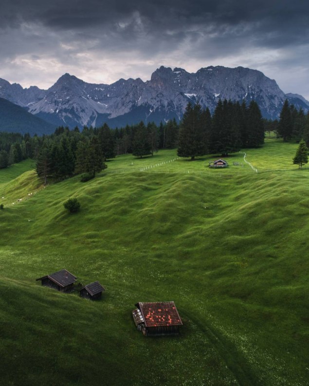 Geschützte natürliche Buckelwiesen in der Alpenwelt Karwendel, © Alpenwelt Karwendel | Maximilian Ziegler