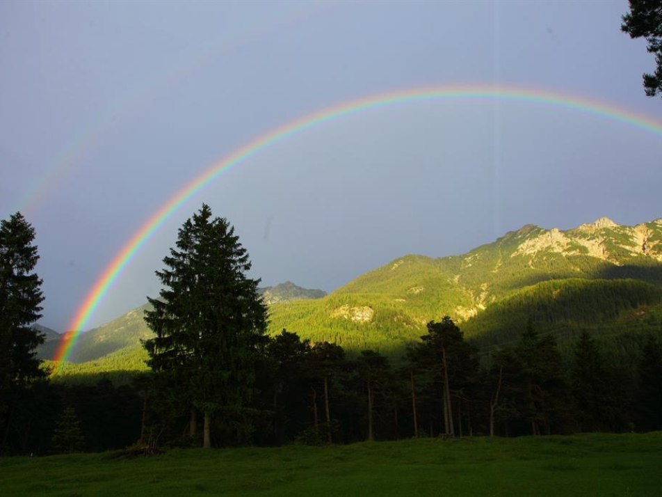 Regenbogen - das Gewitter ist vorbei, © Hans Buchwieser