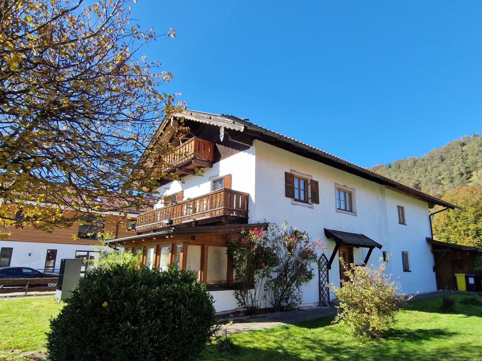 Haus Rogalli mit FeWo zur großen Linde