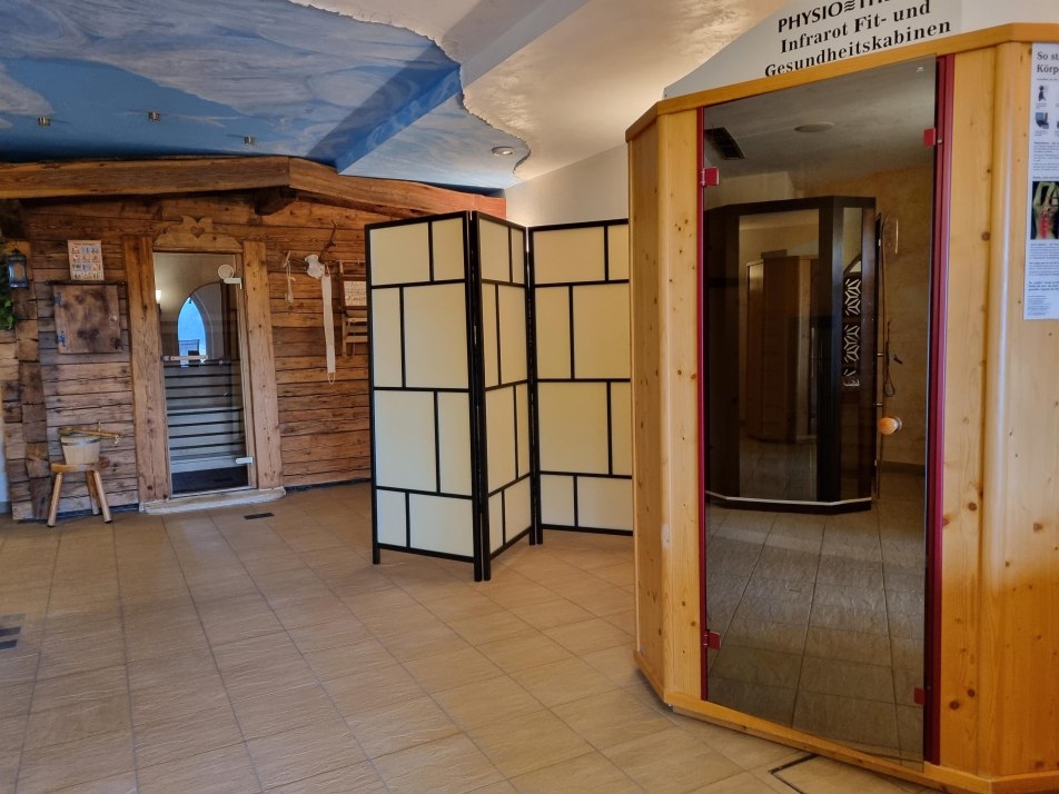 Sauna mit Infrarot-Wärmekabine