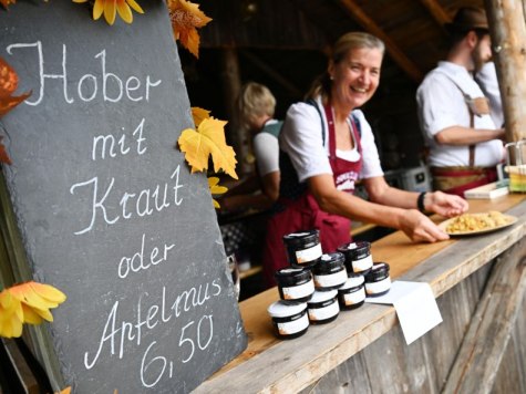 Wallgauer Bauernmarkt, © Alpenwelt Karwendel/ Angelika Warmuth Wallgauer Bauernmarkt, © Alpenwelt Karwendel/ Angelika Warmuth