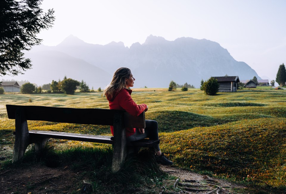 Pure autumn pleasure on the mogul meadows between Krün and Mittenwald, © Alpenwelt Karwendel | André Alexander @fromgestalter