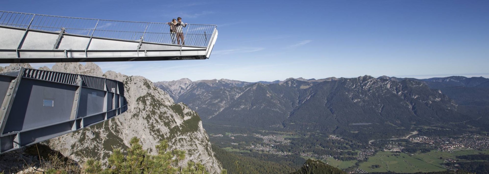 Die Aussichtsplattform Alpspixx am Osterfelderkopf in Garmisch-Partenkirchen , © Bayerische Zugspitzbahn Bergbahnen AG | Matthias Fend 