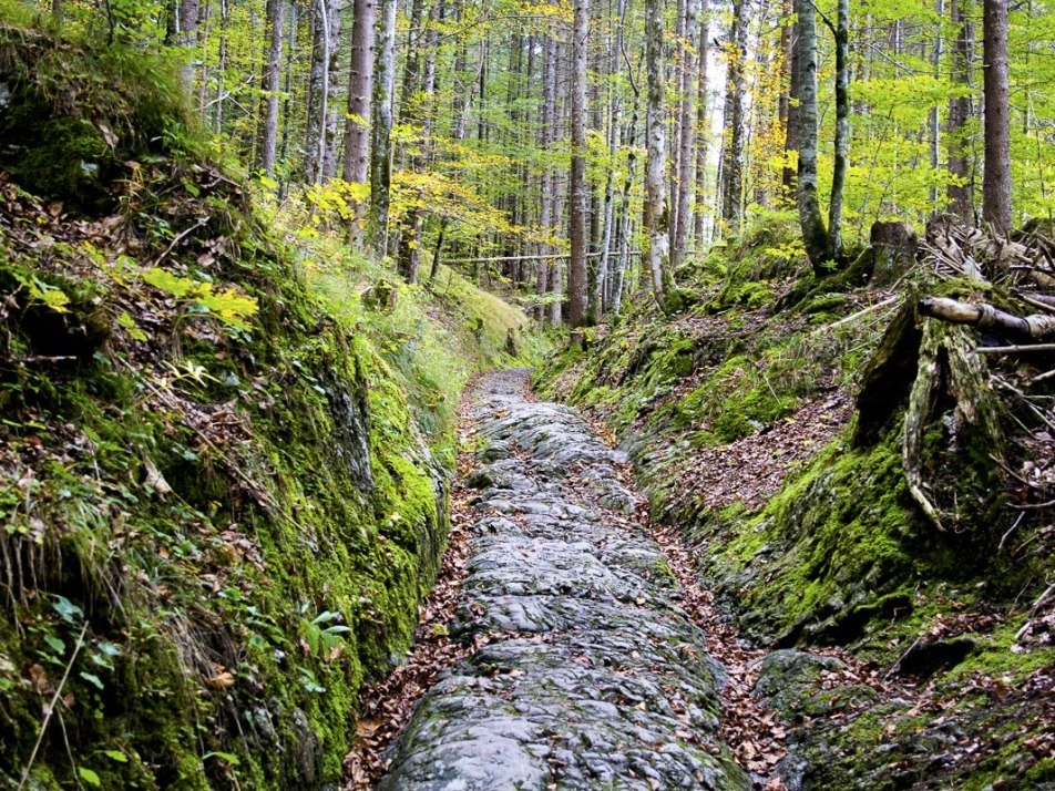 Via Raetia - Römerstraße bei Klais, © Alpenwelt Karwendel |Wilfried Gans