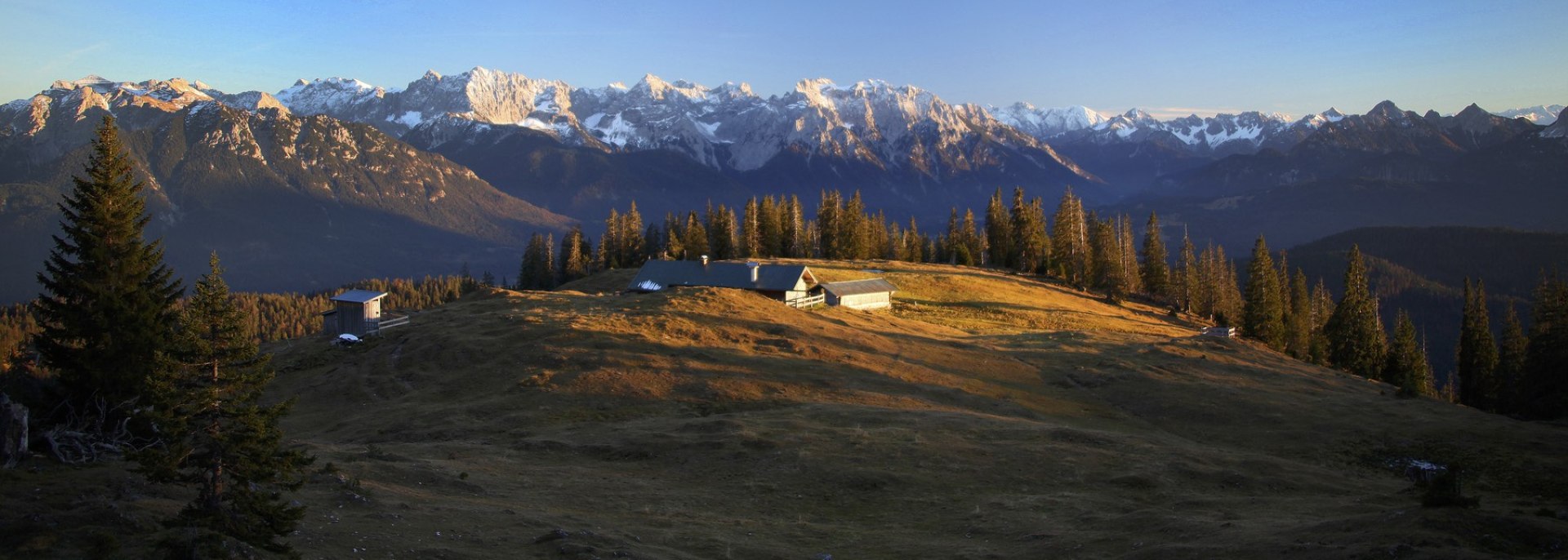 Krüner Alm mit Panoramablick, © Alpenwelt Karwendel | Christoph Schober