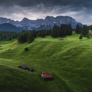 Protected natural hummock meadows in the Alpenwelt Karwendel, © Alpenwelt Karwendel | Maximilian Ziegler