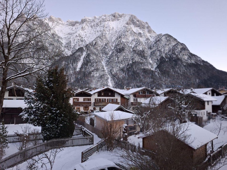 Ausblick vom Wohnzimmerfenster bzw. Balkon