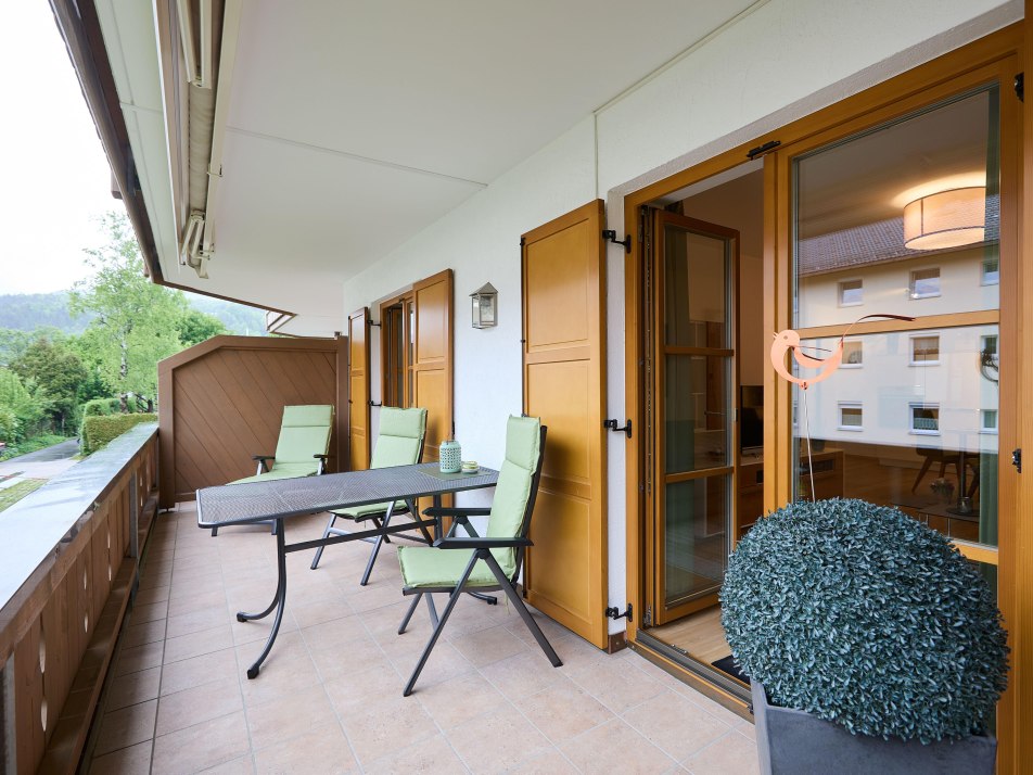 großer Süd-West Balkon