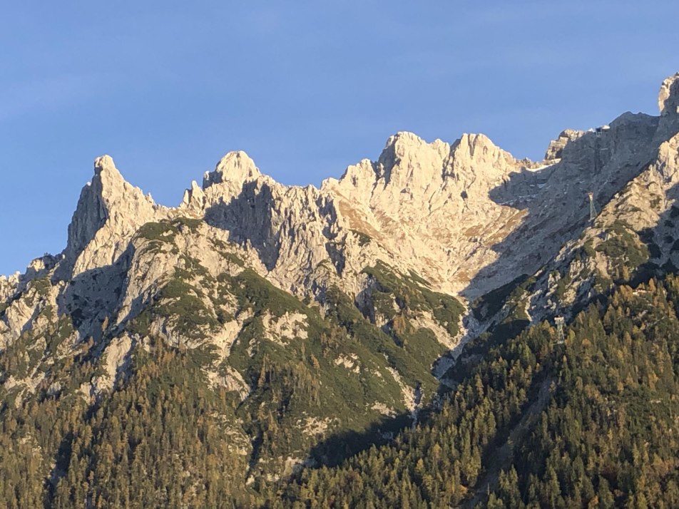 Bergbahn mit Mittenwalder Hütte