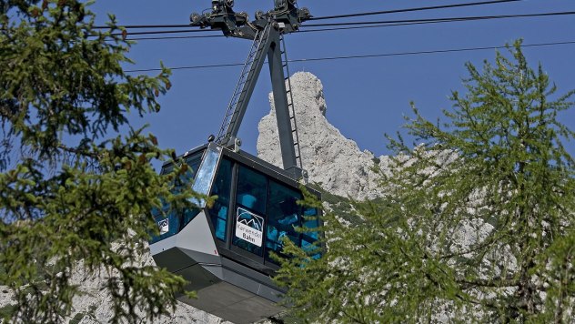 Gondelankunft der Karwendelbahn in Mittenwald - Bergbahn von der Isar auf den Karwendel , © Alpenwelt Karwendel | Hubert Hornsteiner