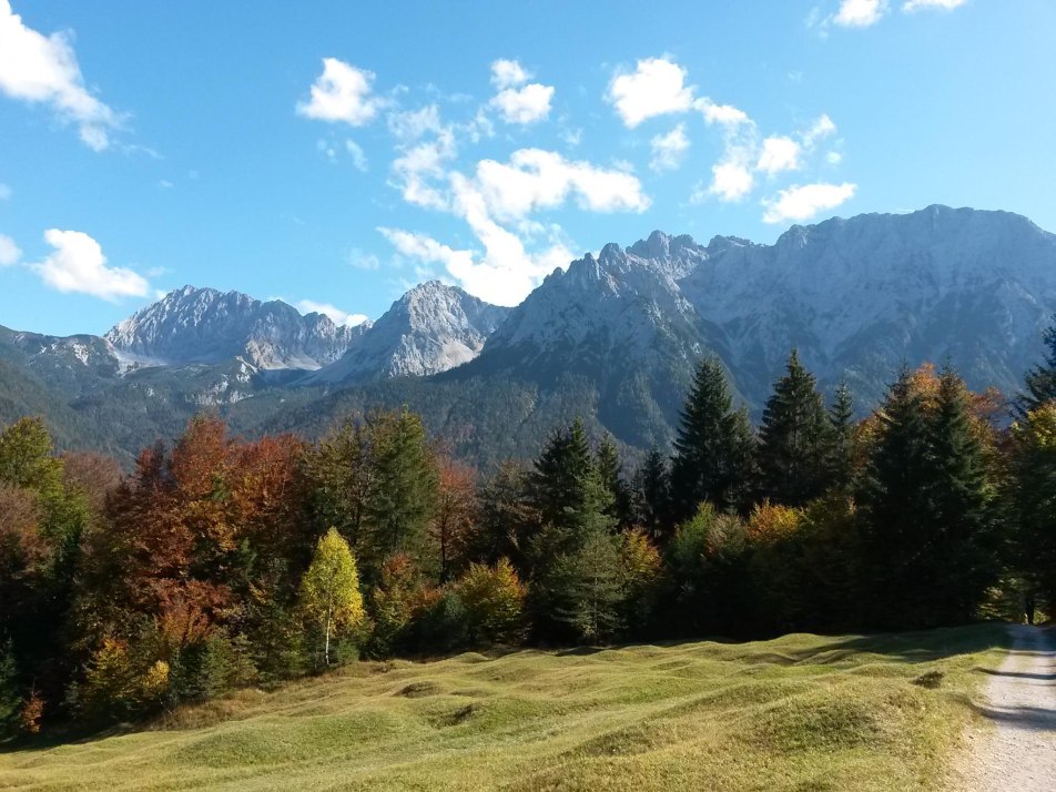 Herbst am Karwendel und Buckelwiesen