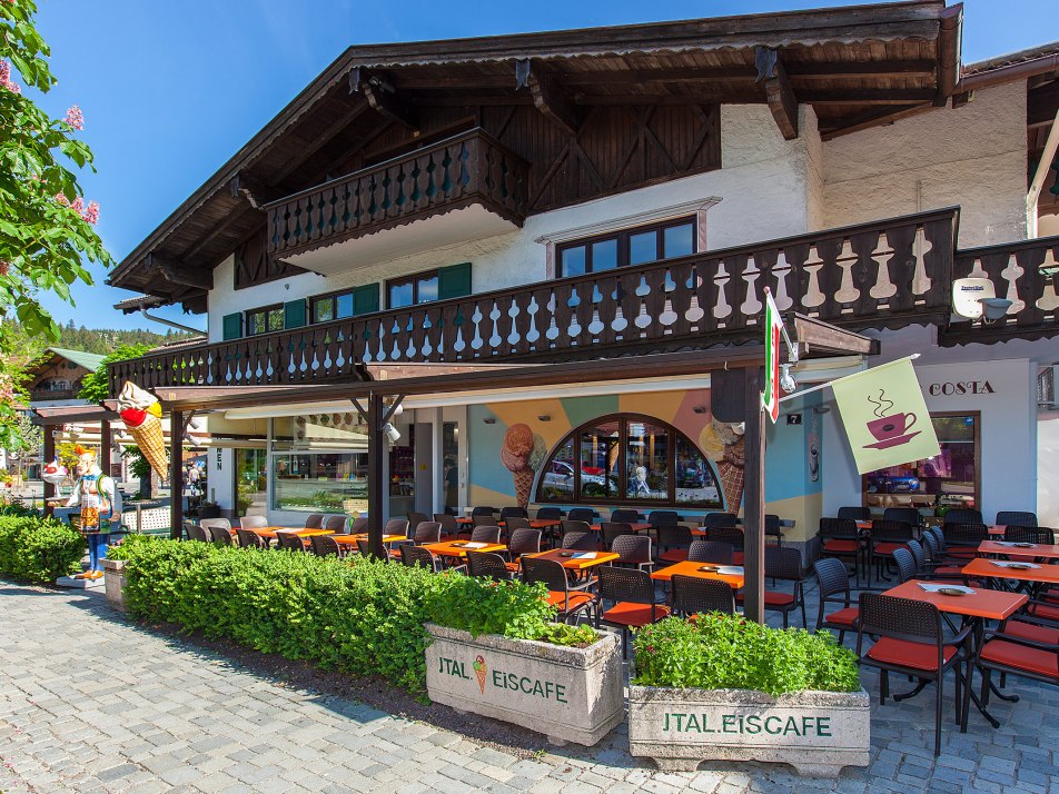 Eiscafé Costa Aussenansicht, © Werbeagentur Merzer Mittenwald