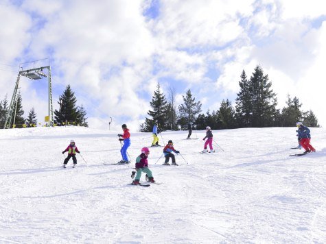 Skiing fun for the whole family in the Alpenwelt Karwendel, © Alpenwelt Karwendel | Stefan Eisend Skiing fun for the whole family in the Alpenwelt Karwendel, © Alpenwelt Karwendel | Stefan Eisend