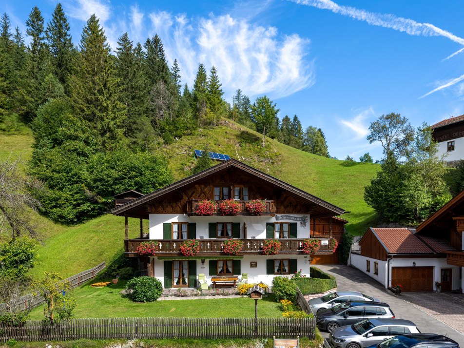 Hausbilder Alpenglanz (1)