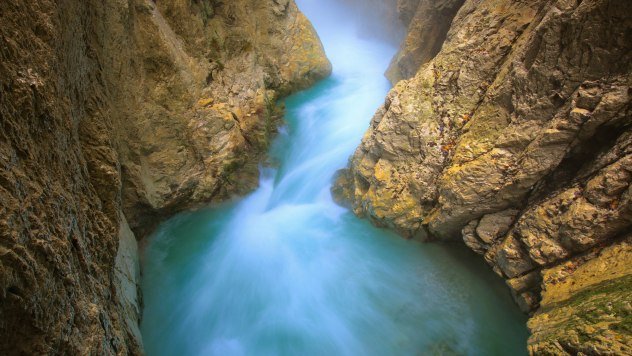 Die Leutschklamm bei Mittenwald - eines der schönsten Ausflugsziele in der Alpenwelt Karwendel, © Alpenwelt Karwendel | Maximilian Ziegler Die Leutschklamm bei Mittenwald - eines der schönsten Ausflugsziele in der Alpenwelt Karwendel, © Alpenwelt Karwendel | Maximilian Ziegler