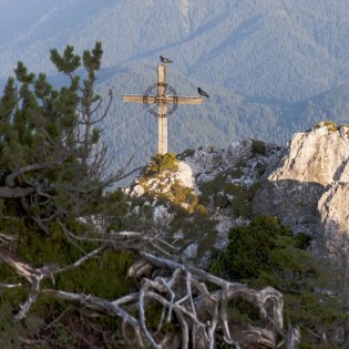 Einsame Spitze in der Alpenwelt Karwendel - Gipfel des Sigalkopf über Krün, © Alpenwelt Karwendel | Peter Schwarzenberger