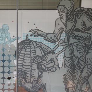 Sonderausstellung Mobiles Atelier von Stefan Hoffmann im Geigenbaumuseum Mittenwald, © Stefan Hoffmann/ Projekt Animal Rationale (2018)