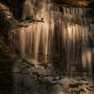 Der kleine Wasserfall in der Nähr von Wallgau - Urlaub in Bayern, © Alpenwelt Karwendel | Philipp Gülland