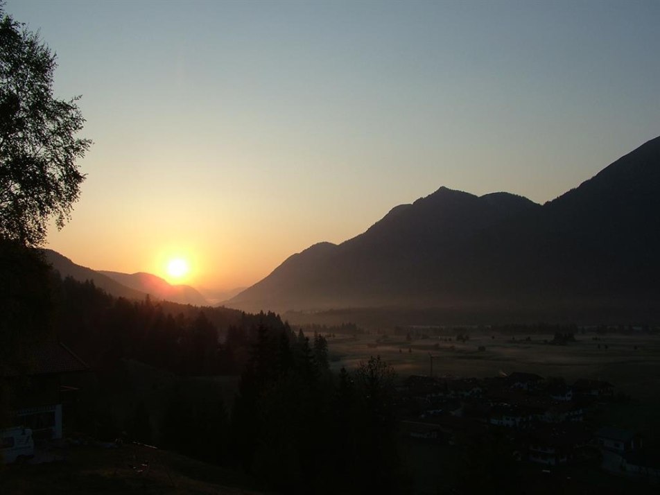 Sonnenaufgang im Isartal