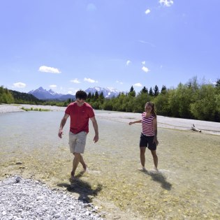 Das natürliche Flussbett der jungen Isar bei Wallgau, © Alpenwelt Karwendel | Stefan Eisend