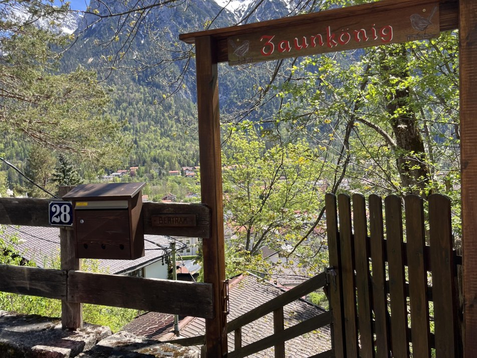 Eingang von der Straße