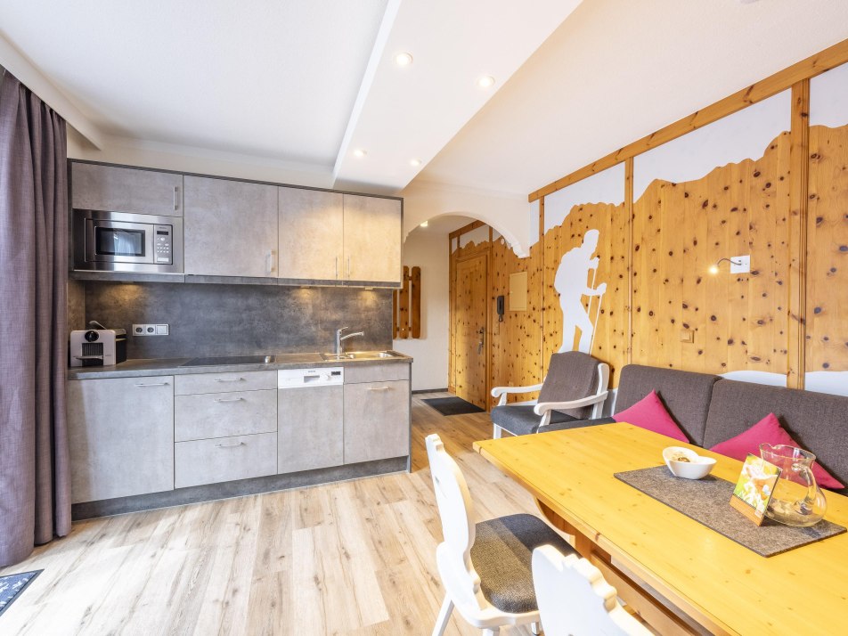 Ferienwohnung Freiwild Wohnraum und Küche-Ferienwo