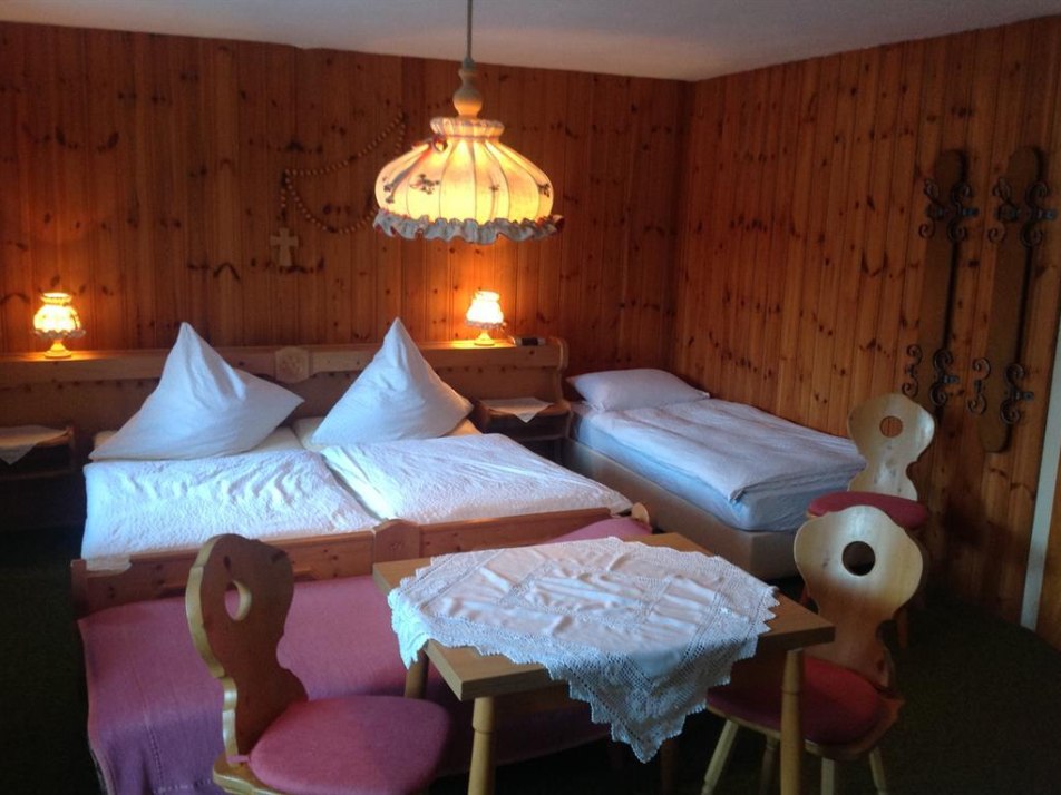 Dreibettzimmer