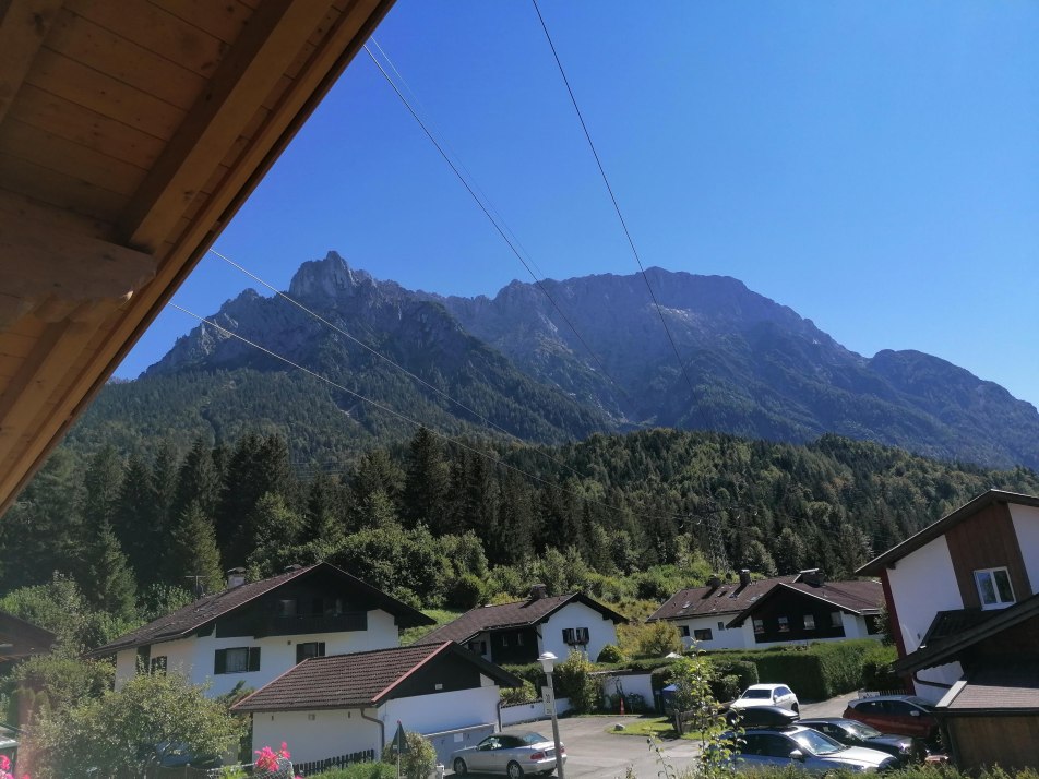 Ausblick vom Balkon auf den Karwendel Ausblick vom Balkon auf den Karwendel