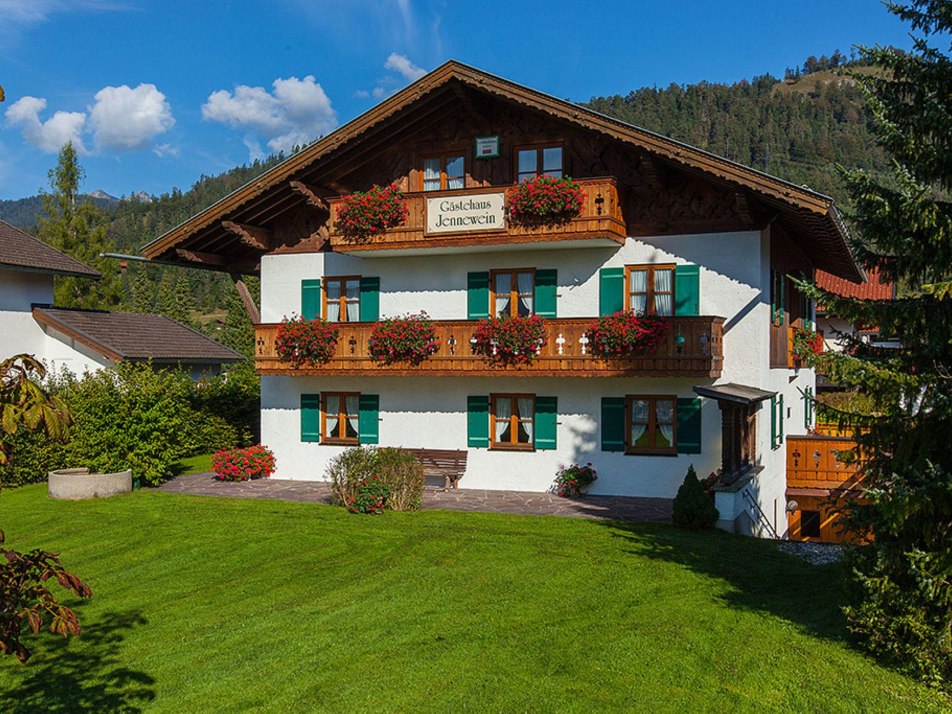 Herzlich willkommen im Gästehaus Jennewein