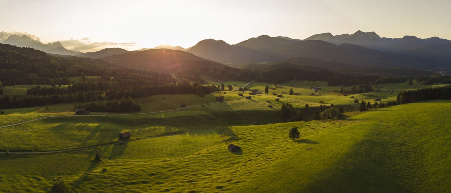 Luftbild Buckelwiesen in der Alpenwelt Karwendel, © Alpenwelt Karwendel | Wolfgang Ehn