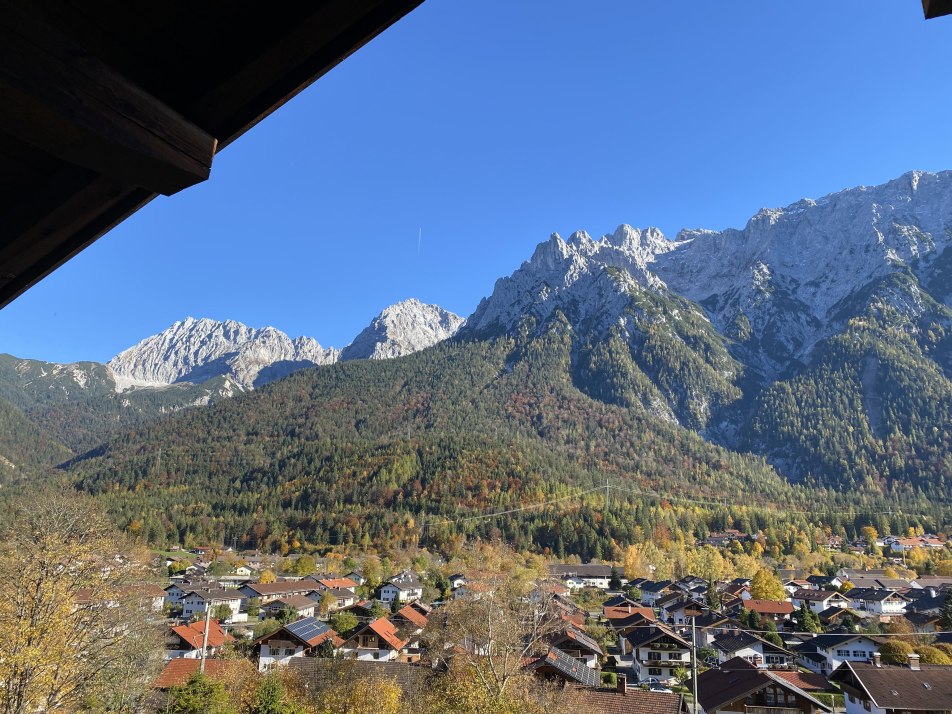 Blick über Mittenwald