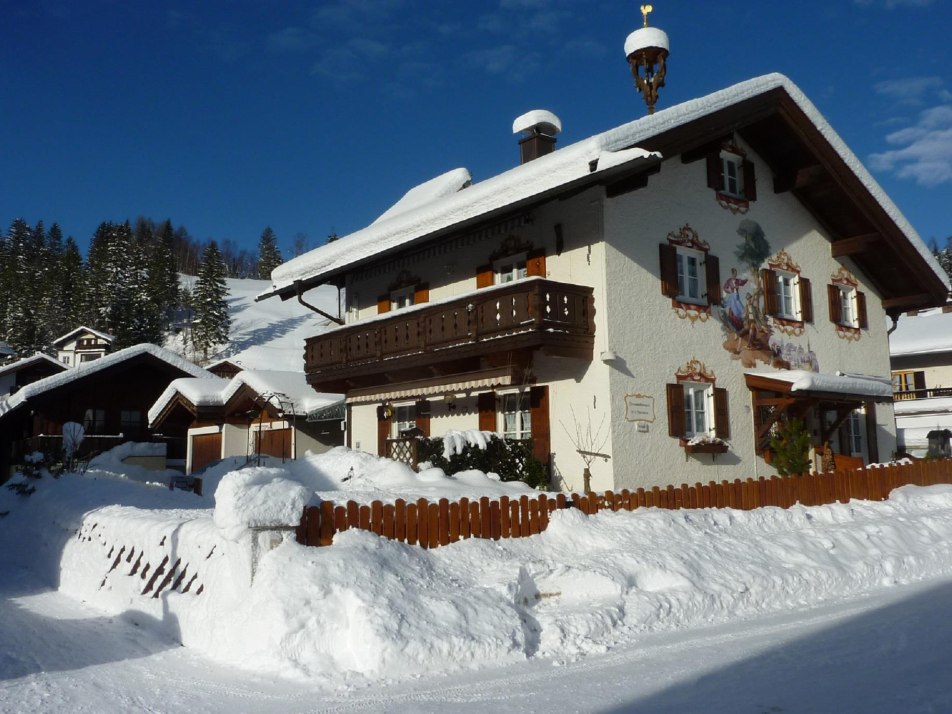 Haus im Winter