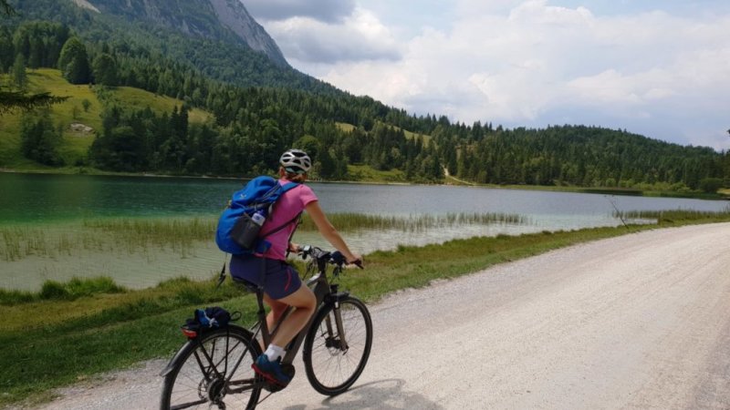 Mit dem E-Bike durch die Alpenwelt Karwendel, © Alpenwelt Karwendel | Andrea Schmölzer