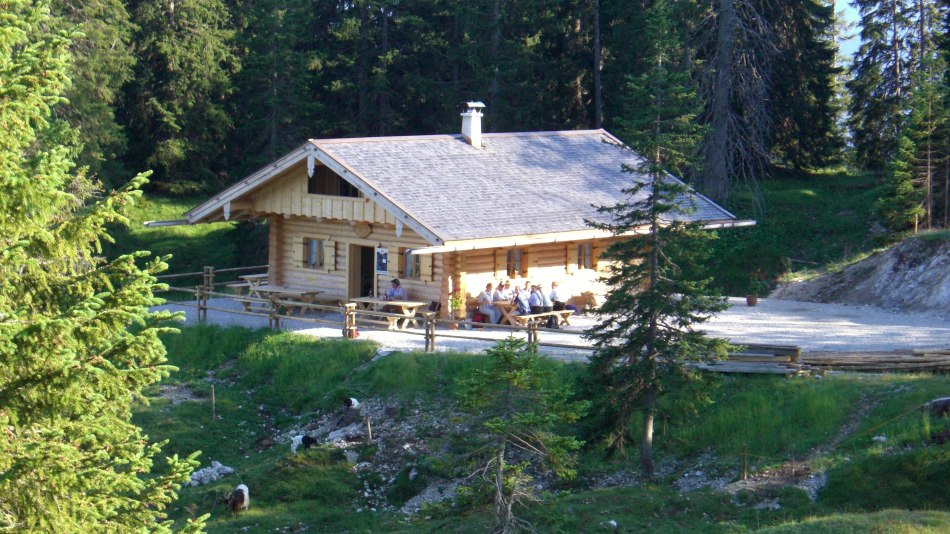 Wallgauer Alm Einkehr, © Alpenwelt Karwendel |Tourist Information Wallgau