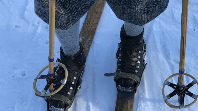 Historische Holzski von Simon Witting, © Alpenwelt Karwendel | Andrea Schmölzer