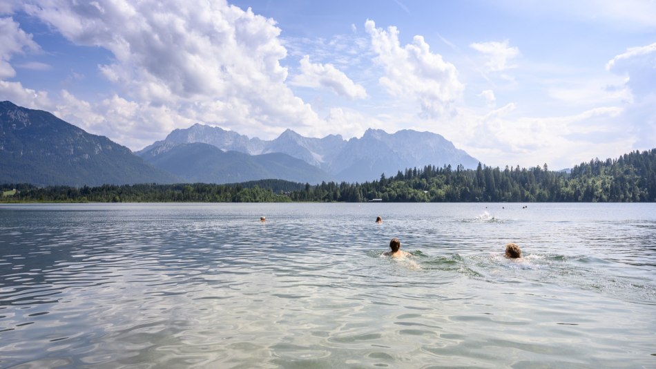 Schwimmen am Barmsee, © Alpenwelt Karwendel | Gregor Lengler