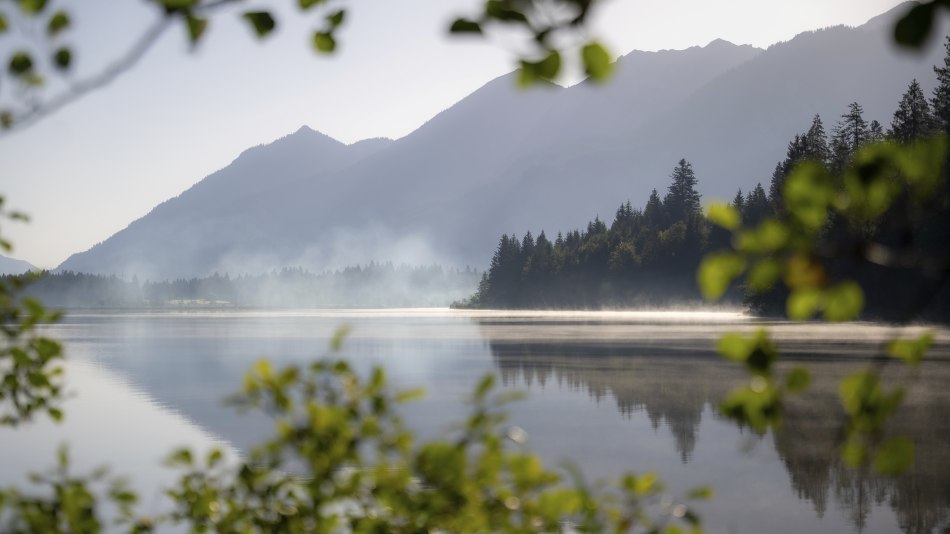 Barmsee im Morgennebel, © Alpenwelt Karwendel | Jacco Kliesch