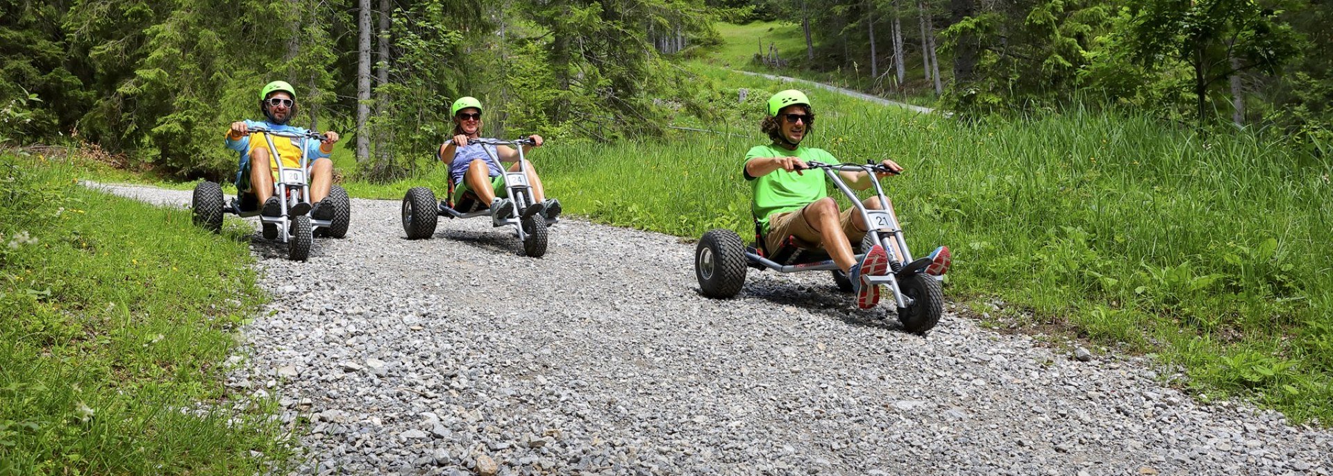 Die Mountaincarts am Hohen Kranzberg in Mittenwald sind ein Spaß für die ganze Familie, © Alpenwelt Karwendel | KEW - Rudolf Pohmann