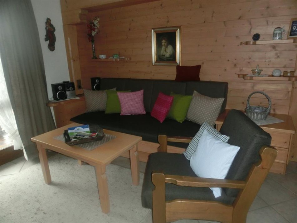 Wohnzimmer mit Schlafmöglichkeit Wohnzimmer mit Schlafmöglichkeit