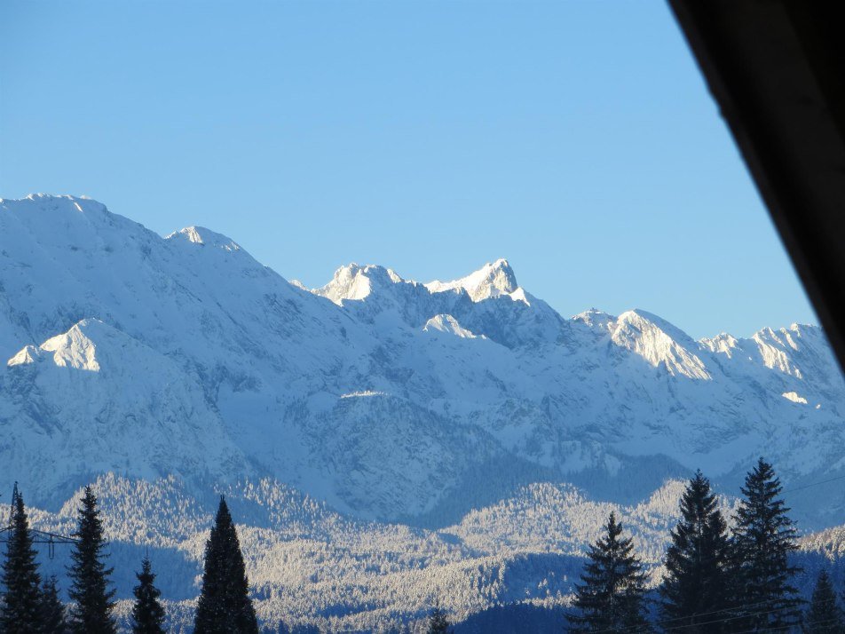 Blick zum Wetterstein im Winter