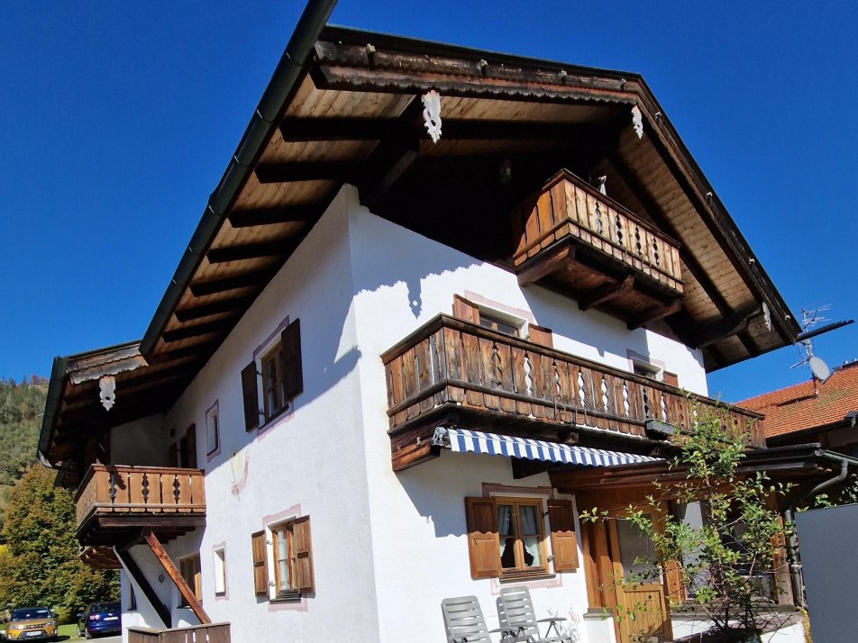 251015_Vorderansicht nah