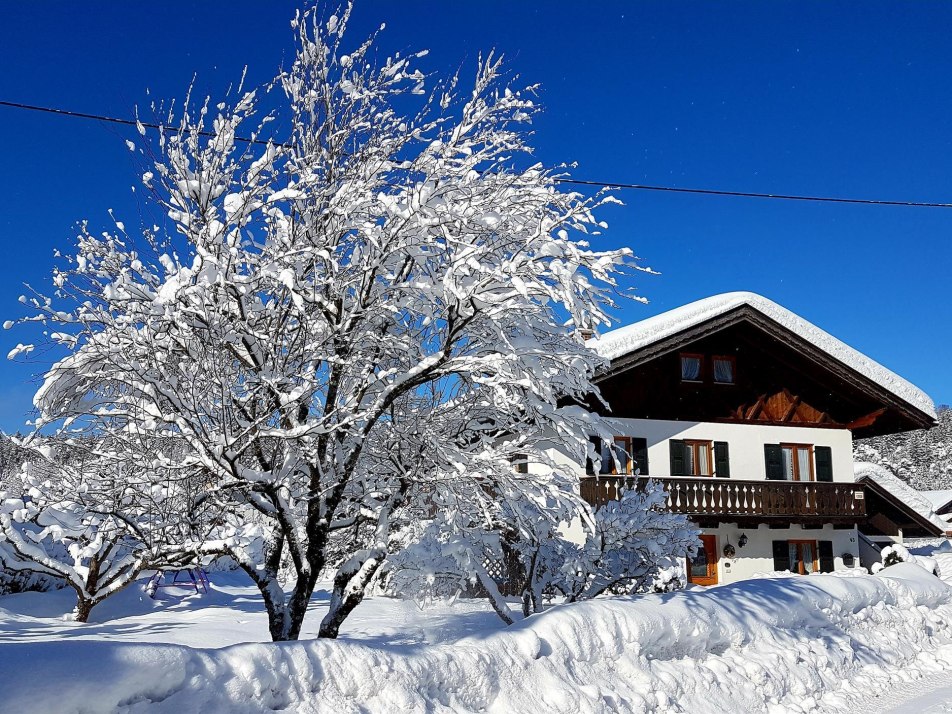 Haus im Winter 1