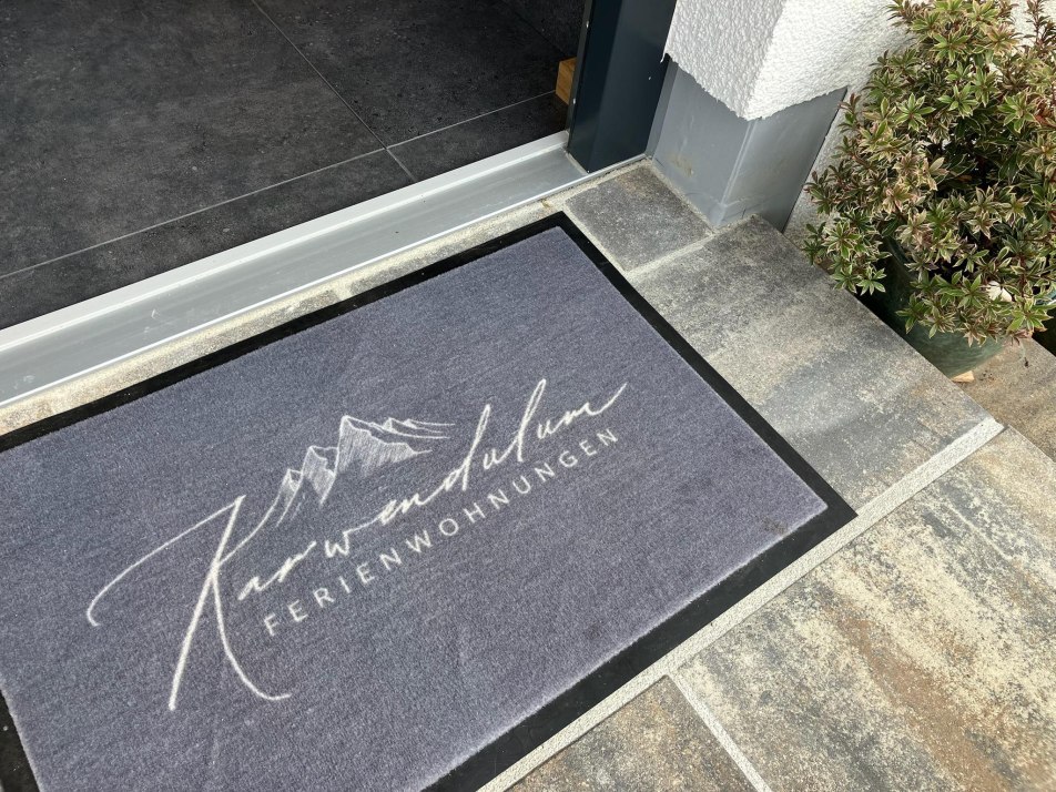 IMG_8974 (1) IMG_8974 (1)