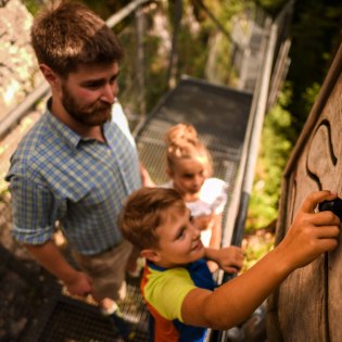 Entdecken Sie die Leutaschklamm mit der ganzen Familie , © Alpenwelt Karwendel | Philipp Gülland 