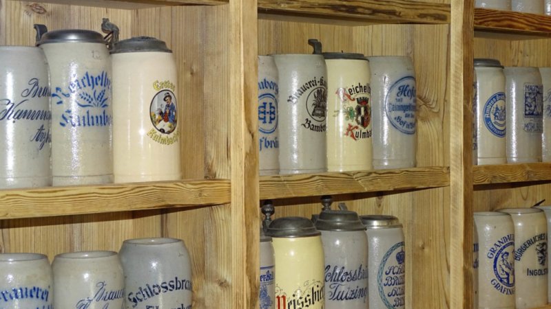 Ein Teil der Bierkrug-Sammlung, © Alpenwelt Karwendel | Andrea Schmölzer