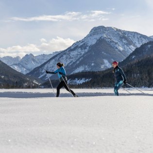 Loipen mit Panorama in der Alpenwelt Karwendel: Kandaloipe bei Wallgau, © Oberbayern.de |Peter v. Felbert