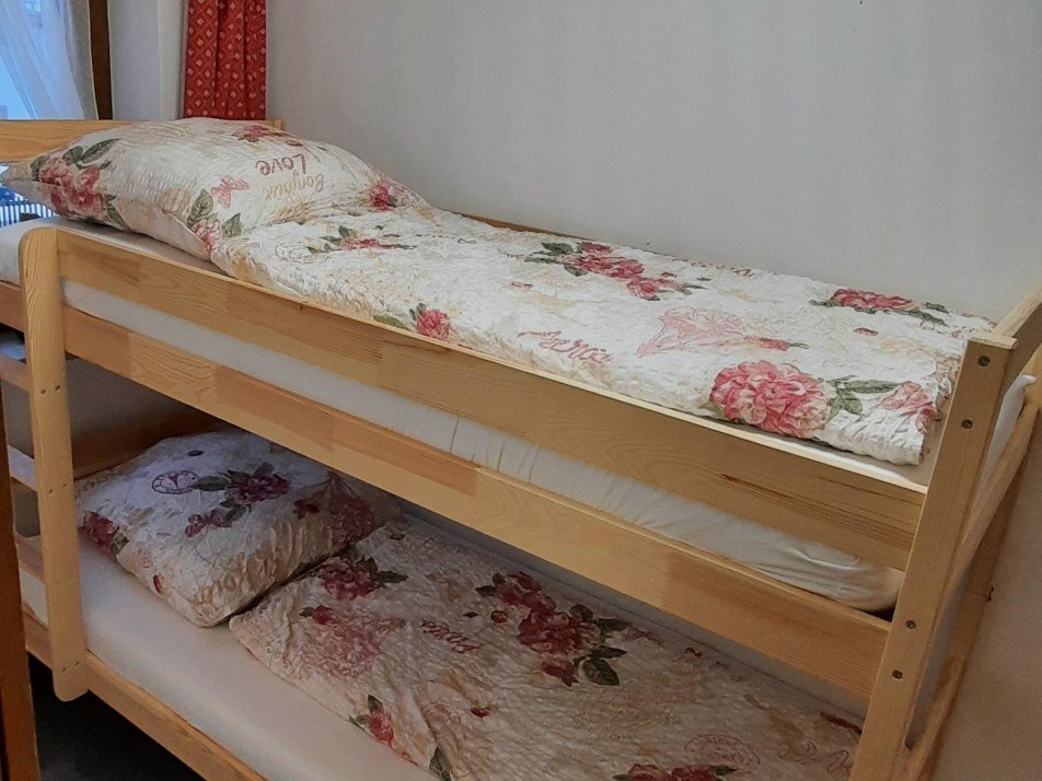 Stockbett im separaten Kinderzimmer