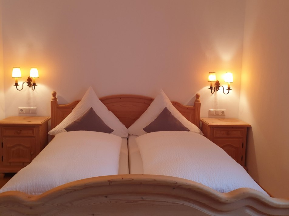 Schlafzimmer mit Doppelbett Schlafzimmer mit Doppelbett
